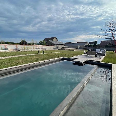 Loft Sous Combles Apartment Aubergenville Bagian luar foto