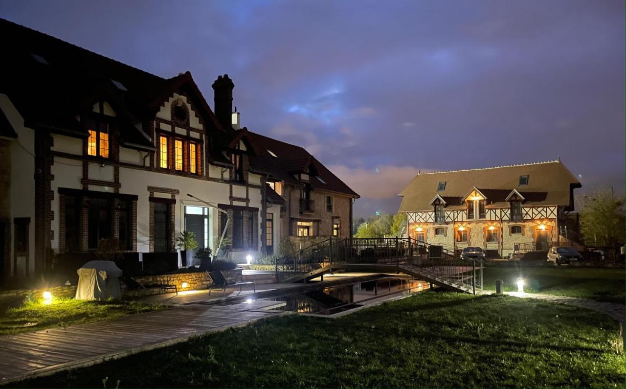 Loft Sous Combles Apartment Aubergenville Bagian luar foto